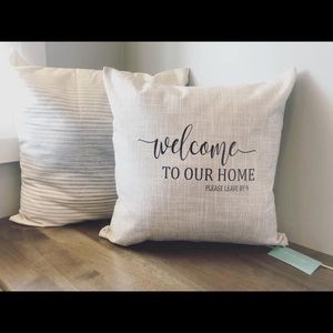 Welcome pillow